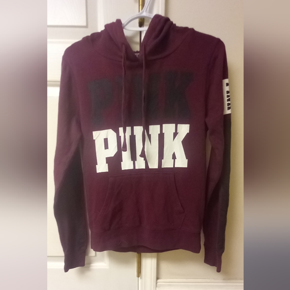 #100 VS Pink GameDay Hoodie🏈🏀⚾️